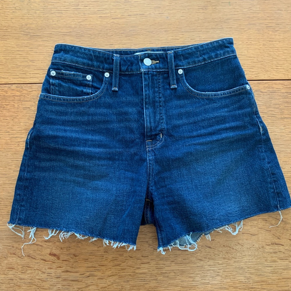 Madewell curvy high rise jean shorts - size 29